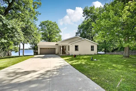 32150 742nd Avenue South Haven MN 55382