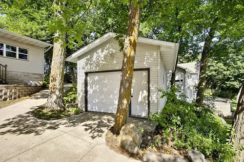 32150 742nd Avenue South Haven MN 55382
