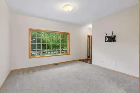 19925 English Court Farmington MN 55024