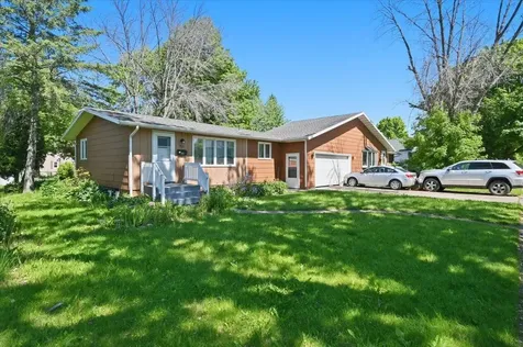 1421 & 1425 E 5th Street Superior WI 54880