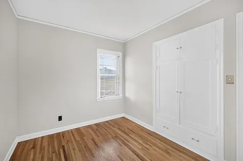 1122 Sherburne Avenue Saint Paul MN 55104