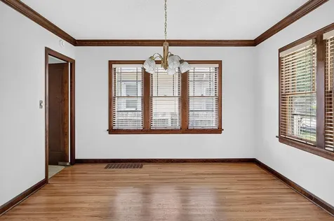 1122 Sherburne Avenue Saint Paul MN 55104