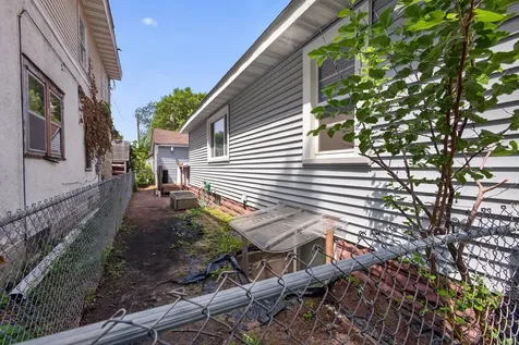 5253 N 6th Street Minneapolis MN 55430