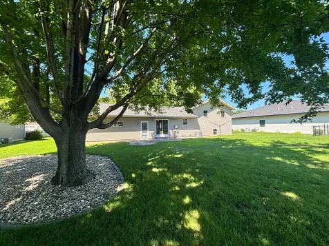 812 E Oak Street Redwood Falls MN 56283