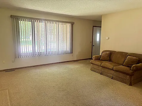812 E Oak Street Redwood Falls MN 56283