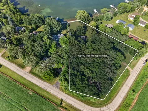 38577 Country Estate Road Battle Lake MN 56515