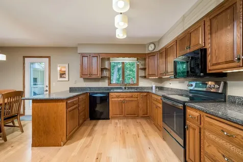 80 Canterbury Court Mankato MN 56001