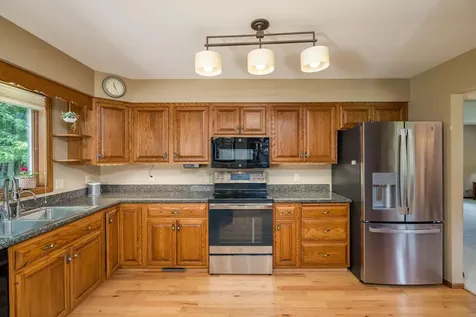 80 Canterbury Court Mankato MN 56001