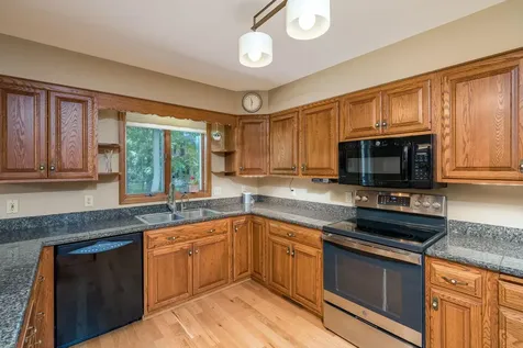 80 Canterbury Court Mankato MN 56001