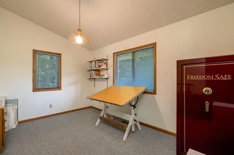 80 Canterbury Court Mankato MN 56001