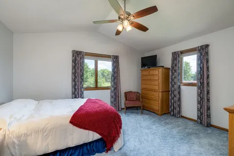 80 Canterbury Court Mankato MN 56001