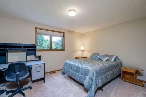 80 Canterbury Court Mankato MN 56001