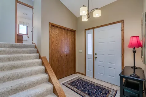 80 Canterbury Court Mankato MN 56001