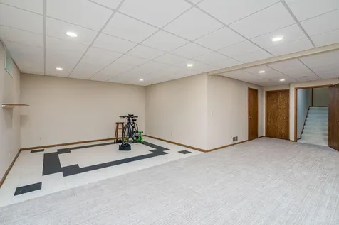 80 Canterbury Court Mankato MN 56001