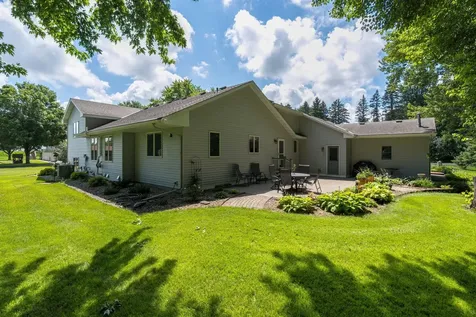 80 Canterbury Court Mankato MN 56001
