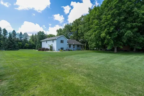 80 Canterbury Court Mankato MN 56001