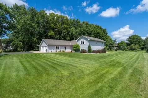 80 Canterbury Court Mankato MN 56001