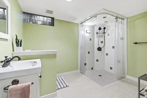 1843 Highland Parkway Saint Paul MN 55116