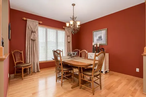 117 Grovebrook Drive Mankato MN 56001