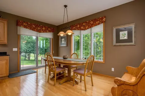 117 Grovebrook Drive Mankato MN 56001