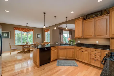 117 Grovebrook Drive Mankato MN 56001