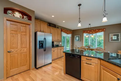 117 Grovebrook Drive Mankato MN 56001