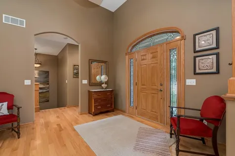 117 Grovebrook Drive Mankato MN 56001