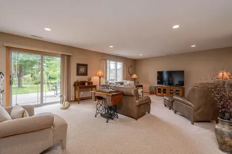 117 Grovebrook Drive Mankato MN 56001
