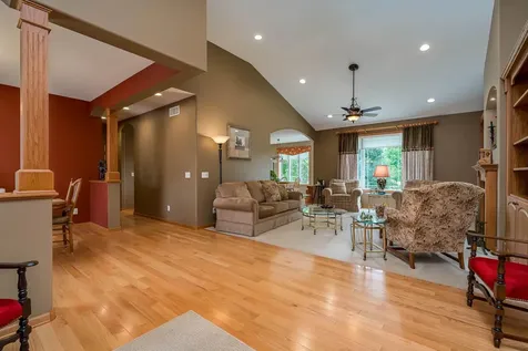 117 Grovebrook Drive Mankato MN 56001