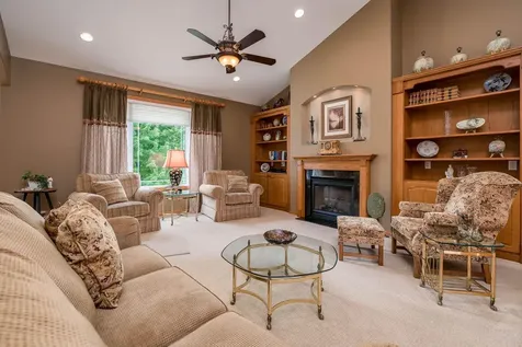 117 Grovebrook Drive Mankato MN 56001