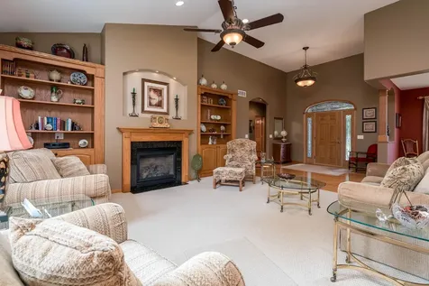 117 Grovebrook Drive Mankato MN 56001