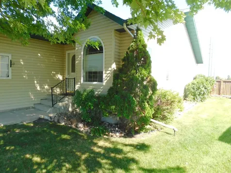 840 Lakeridge Place West Fargo ND 58078