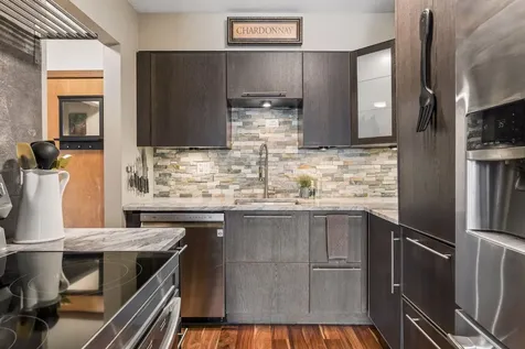 3155 Old Highway 8 Roseville MN 55418