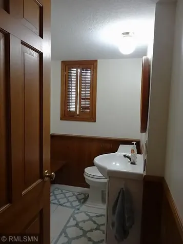 4711 Cedarwood Road Saint Louis Park MN 55416