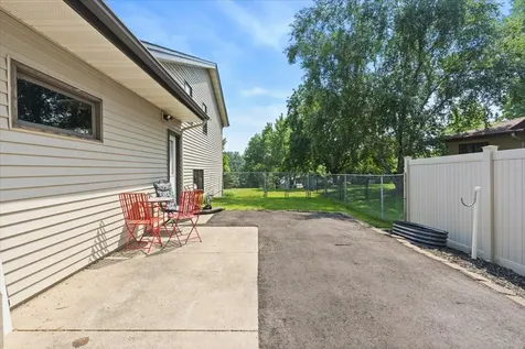 1309 Fremont Court Burnsville MN 55306
