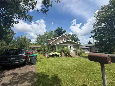 2119 Eldridge Avenue E North Saint Paul MN 55109