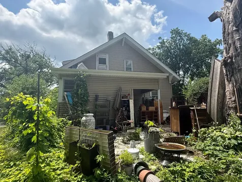 2119 Eldridge Avenue E North Saint Paul MN 55109