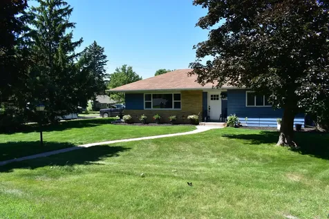 401 N Burlington Avenue Fergus Falls MN 56537
