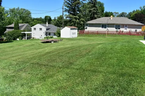 401 N Burlington Avenue Fergus Falls MN 56537