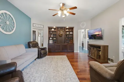 604 E Walnut Avenue Olivia MN 56277