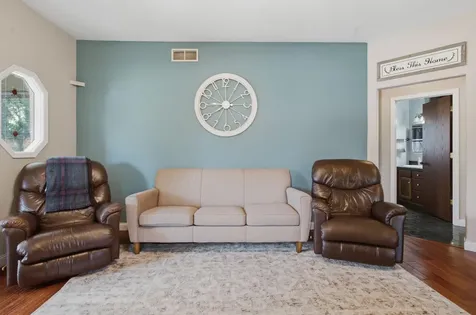 604 E Walnut Avenue Olivia MN 56277