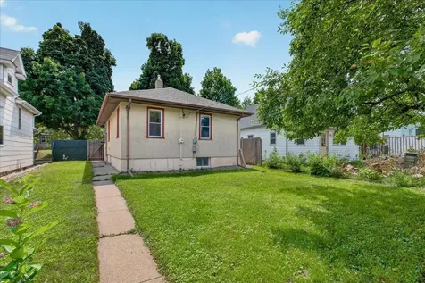 1217 6th Street E Saint Paul MN 55106
