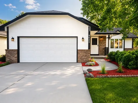 9625 Sheridan Avenue N Brooklyn Park MN 55444