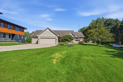 7585 12th Street NW Willmar MN 56201