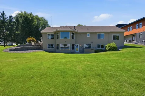 7585 12th Street NW Willmar MN 56201