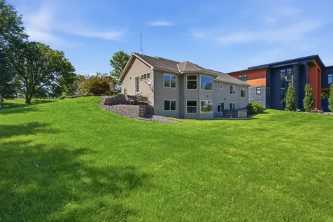 7585 12th Street NW Willmar MN 56201