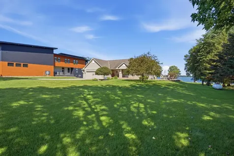 7585 12th Street NW Willmar MN 56201
