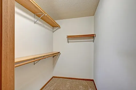 6240 Magda Drive Maple Grove MN 55369