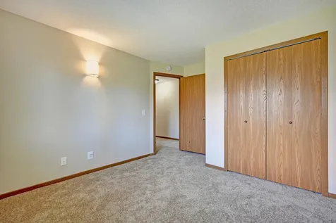 6240 Magda Drive Maple Grove MN 55369