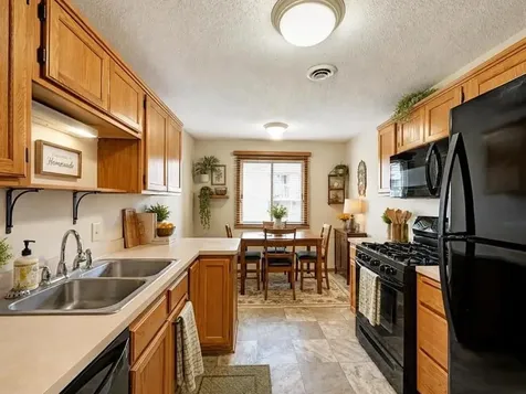 6240 Magda Drive Maple Grove MN 55369